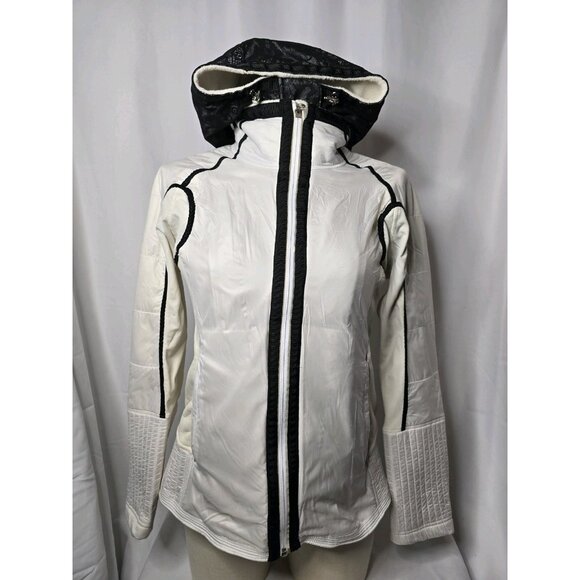 LULULEMON Run Women’s 8 Bundle Up Jacket Polar Cream White Fleece Hood Rare - Picture 1 of 16